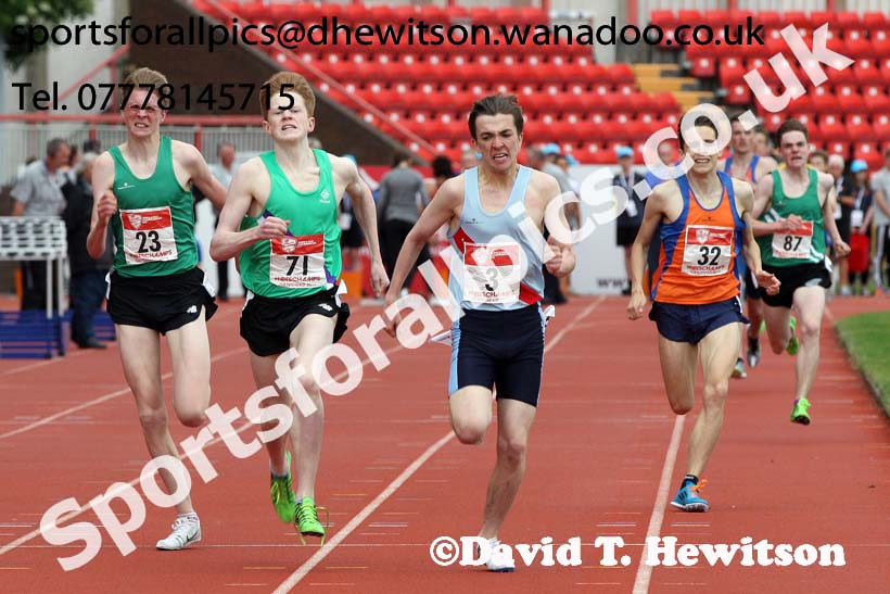 Senior boys 1500 metres hurdles, English Schools Track and Field. Photo: David T. Hewitson/Sports for All Pics